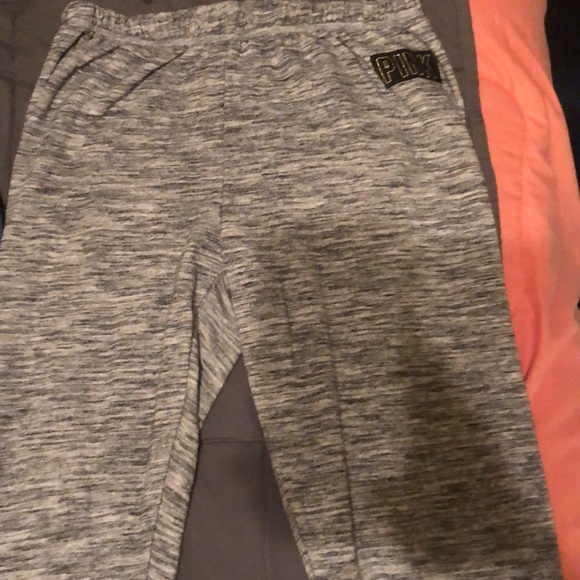 2 pairs of leggings one pair of comfy pants - Picture 2 of 4